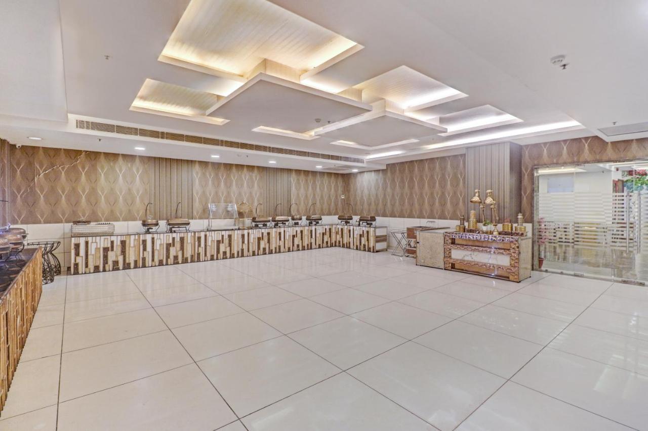 Отель Oyo Townhouse 484 Sanskriti Дели Экстерьер фото